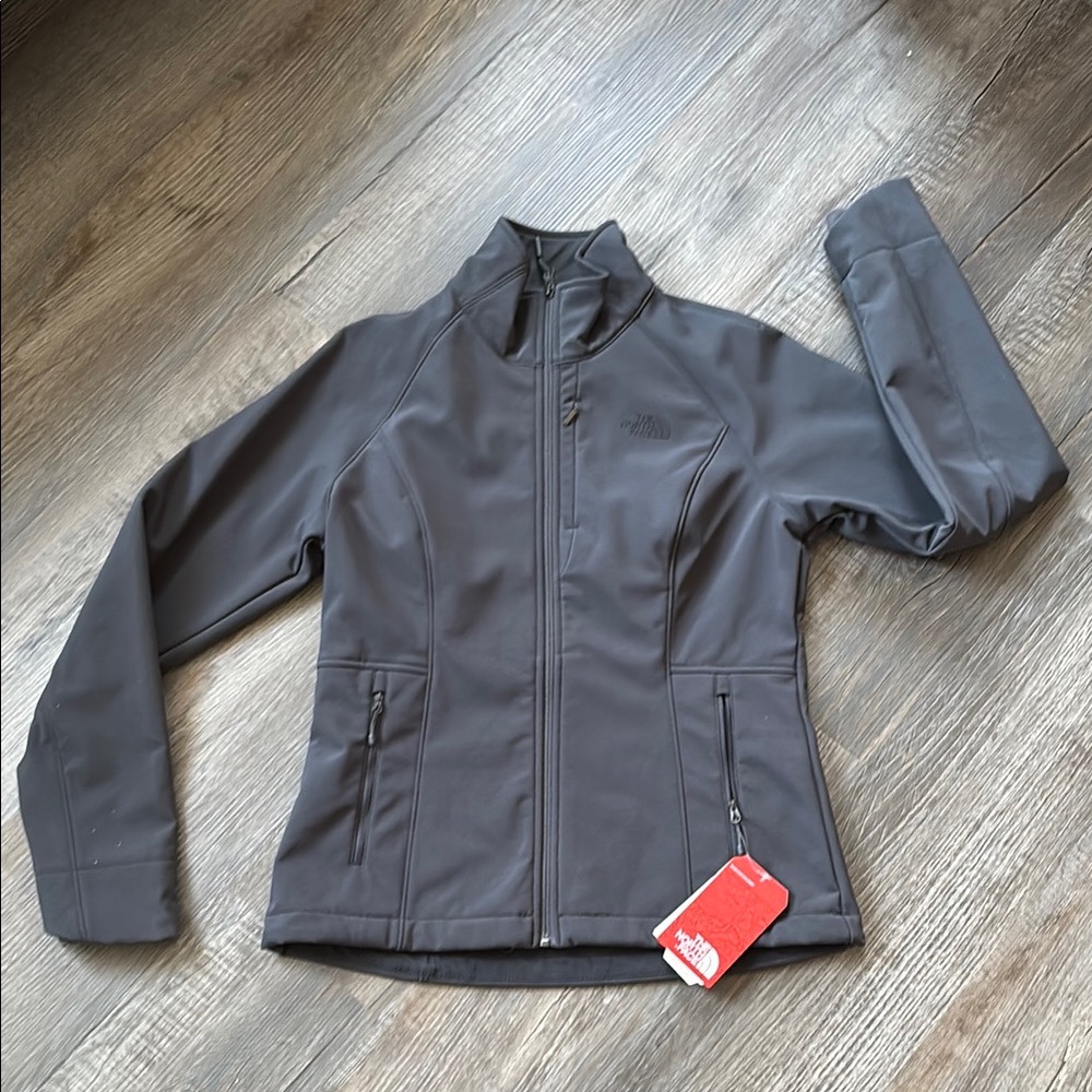 NWT Women’s North Face Apex Barrier SS Gray Jacket Full-Zip Softshell. Med.
